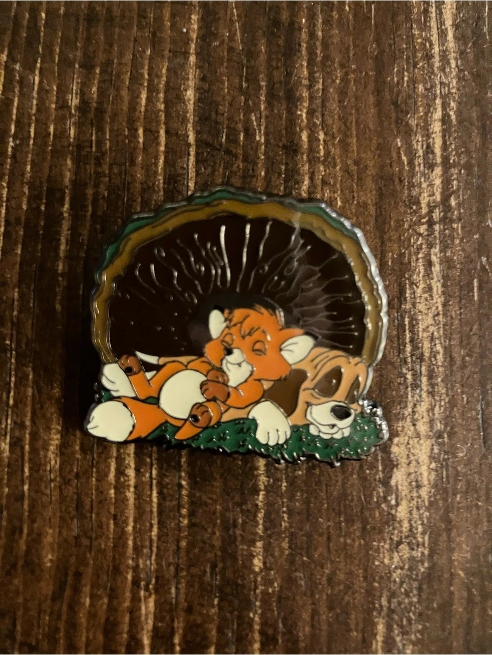Loungefly Disney Fox & The Hound pin